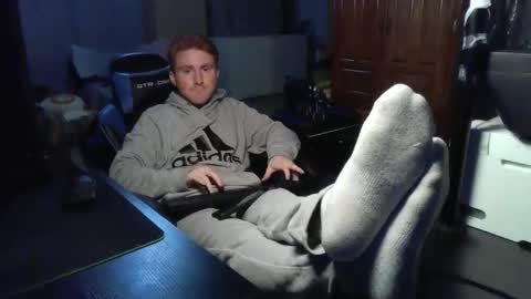 Snapshot of kingoffootfetish chatting on December 14, 9:03 am Master King Tommy online show from December 14, 9:03 am