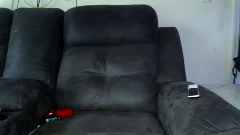 Snapshot of kingofkingz74 chatting on February 3, 3:50 pm kingofkingz74 online show from February 3, 3:50 pm