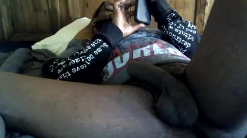 Snapshot of kingofkingz74 chatting on February 25, 2:27 pm kingofkingz74 online show from February 25, 2:27 pm