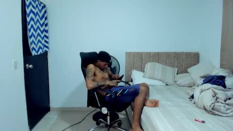 DOMINANT ALPHA KINGS online show from October 23, 9:41 am