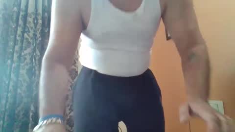 Snapshot of kingsizelife1 chatting on February 11, 11:43 am Kingsizelife1 online show from February 11, 11:43 am