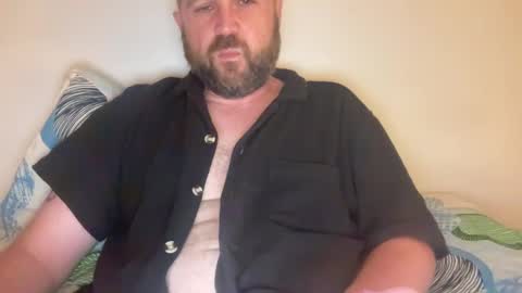 Snapshot of kingsizetease chatting on March 8, 10:22 am kingsizetease online show from March 8, 10:22 am