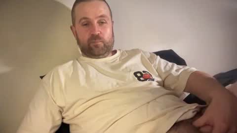 Snapshot of kingsizetease chatting on June 19, 10:19 am kingsizetease online show from June 19, 10:19 am