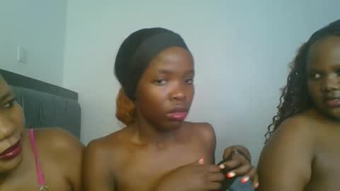 kinky_aria online show from October 11, 5:55 pm