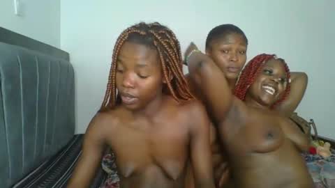 kinky_aria online show from November 17, 11:32 pm