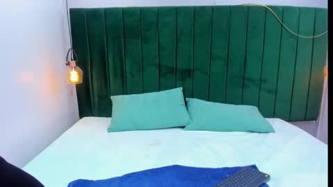 dakota online show from February 25, 2:16 pm