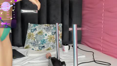 Snapshot of kinky_polar chatting on January 30, 2:06 am Polar online show from January 30, 2:06 am