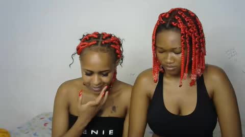 Snapshot of kinky_secrett chatting on September 20, 8:37 am Cupshee and cushey online show from September 20, 8:37 am