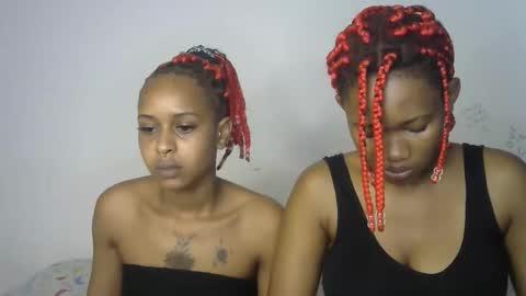 Snapshot of kinky_secrett chatting on September 28, 7:36 am Cupshee and cushey online show from September 28, 7:36 am