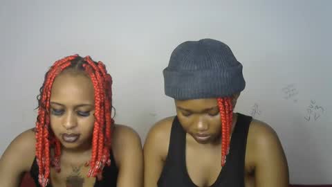 Snapshot of kinky_secrett chatting on September 30, 9:03 am Cupshee and cushey online show from September 30, 9:03 am