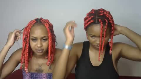 Snapshot of kinky_secrett chatting on October 1, 7:36 am Cupshee and cushey online show from October 1, 7:36 am