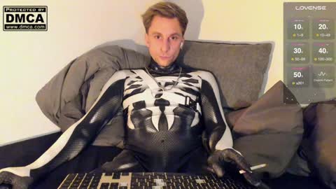 kinky_spidey online show from January 19, 10:17 pm