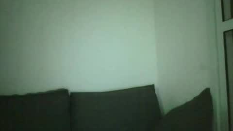 hairyBRboy online show from April 28, 7:13 am