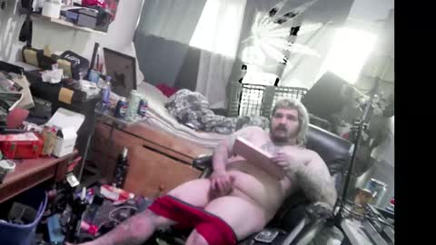 Snapshot of kinkybiguy14 chatting on June 5, 10:15 pm Kinky Cassie online show from June 5, 10:15 pm