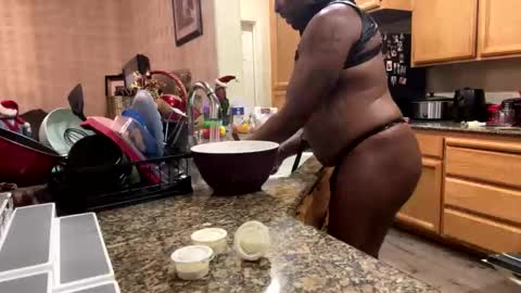 Snapshot of kinkyblakkk chatting on February 10, 6:39 am Kinky Blakk online show from February 10, 6:39 am