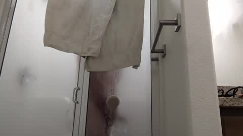 Snapshot of kinkyguy4you00 chatting on January 26, 10:02 pm whateveryouwant online show from January 26, 10:02 pm