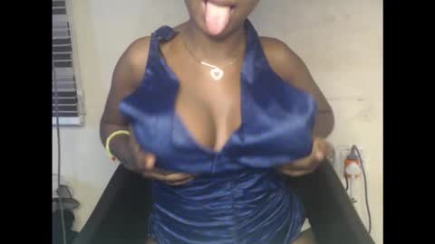 kinkyjuicexx online show from September 30, 9:31 pm