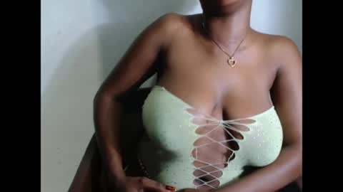 kinkyjuicexx online show from April 7, 10:31 pm