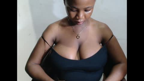 kinkyjuicexx online show from April 10, 10:31 am