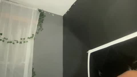 Bunniii online show from February 9, 10:09 am