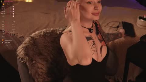 kinkylina_ online show from February 27, 4:32 pm