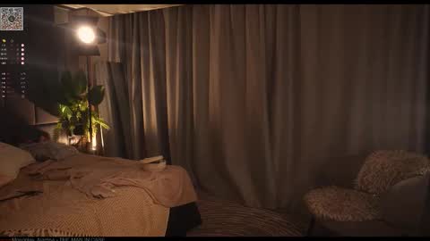 kinkylina_ online show from October 4, 1:31 pm