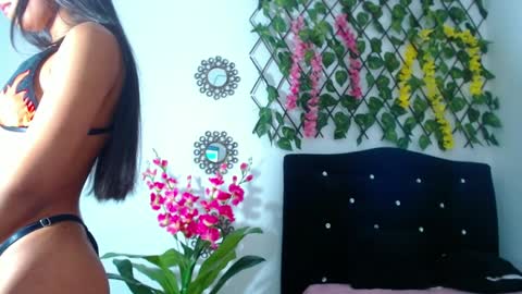 Snapshot of kinkysweet__ chatting on January 22, 12:48 am Isabella online show from January 22, 12:48 am