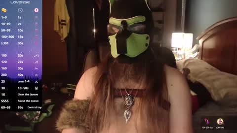 Snapshot of kinkywolf87 chatting on April 19, 5:18 am kinkywolf87 online show from April 19, 5:18 am