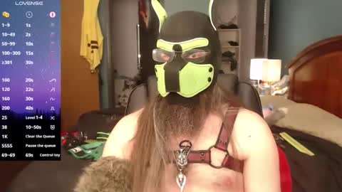 Snapshot of kinkywolf87 chatting on April 21, 9:17 pm kinkywolf87 online show from April 21, 9:17 pm