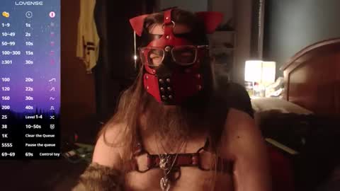Snapshot of kinkywolf87 chatting on April 23, 1:40 am kinkywolf87 online show from April 23, 1:40 am