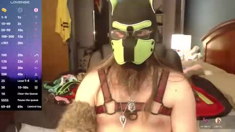 Snapshot of kinkywolf87 chatting on May 8, 7:08 pm kinkywolf87 online show from May 8, 7:08 pm