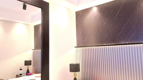  CALL ME KINSLEY  online show from April 8, 4:23 am