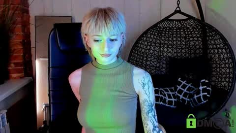 Kira online show from March 7, 7:55 pm