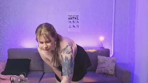 Snapshot of kira_citro chatting on January 11, 12:12 am Kira NEXT STREAM December 4 5pm CET 11am EST online show from January 11, 12:12 am