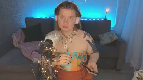 Snapshot of kira_citro chatting on January 17, 8:33 pm Kira NEXT STREAM December 4 5pm CET 11am EST online show from January 17, 8:33 pm