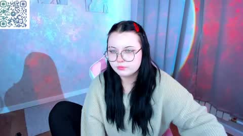 kira online show from April 17, 9:01 am