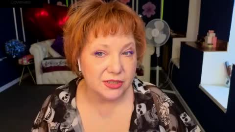 Kira Kennet online show from May 29, 6:11 am