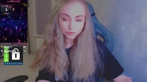 you know thumb up me please its important online show from December 1, 4:01 pm