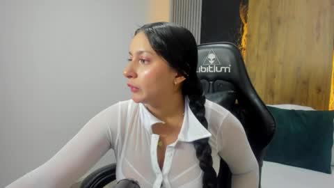 K I R A online show from April 8, 11:21 am