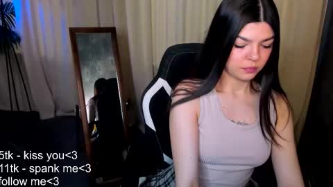 Snapshot of kira_seduce chatting on November 17, 9:37 am Kira online show from November 17, 9:37 am