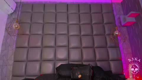 Kira  online show from April 18, 5:11 am