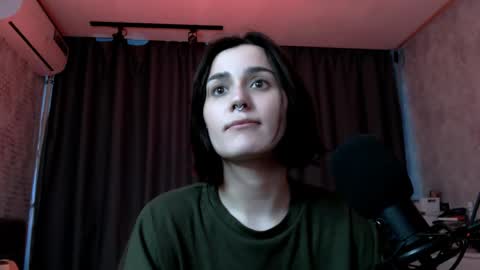 Snapshot of kira_yammy chatting on May 15, 11:12 pm Kira follow me online show from May 15, 11:12 pm