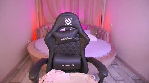 Snapshot of kiracandys chatting on September 28, 10:48 pm Kira online show from September 28, 10:48 pm