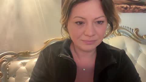 Snapshot of kiradivine chatting on January 9, 2:31 pm KiraDivine online show from January 9, 2:31 pm