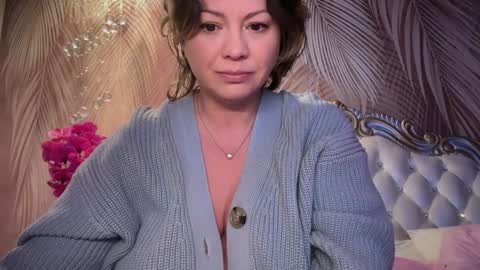 Snapshot of kiradivine chatting on February 23, 2:14 pm KiraDivine online show from February 23, 2:14 pm