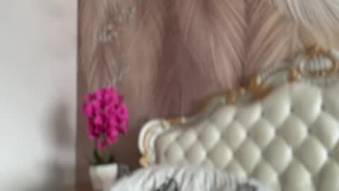 KiraDivine online show from April 1, 12:50 pm