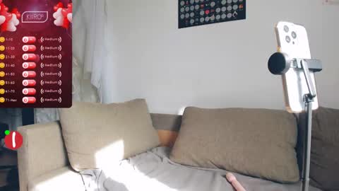 Kira  online show from April 30, 7:25 am