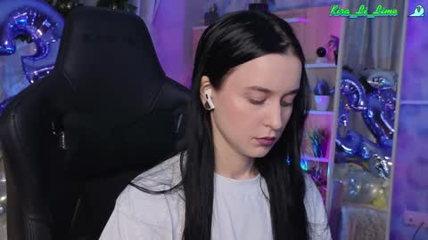 Snapshot of kiralilime chatting on December 12, 8:32 pm Kira online show from December 12, 8:32 pm