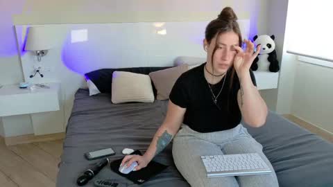 Kira online show from March 23, 8:07 am