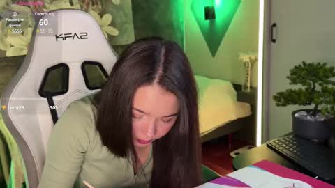 Snapshot of kirarasay chatting on March 7, 12:45 pm Kira online show from March 7, 12:45 pm